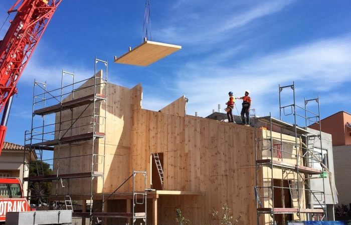 Construcció CLT a Vilanova i la Geltrú